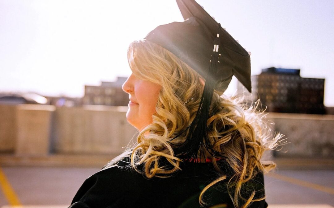 ADVICE FOR RECENT UNIVERSITY GRADS LOOKING FOR JOBS
